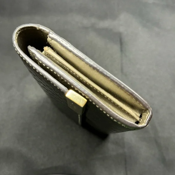 🩶GUCCI Metallic Gray Patent Microguccissima Wallet, Italy🩶 - Picture 4 of 14